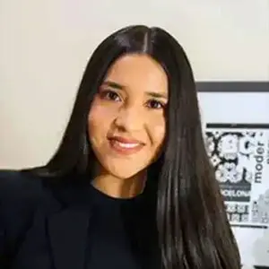 Karen Sistava Reyes Headshot for Quote